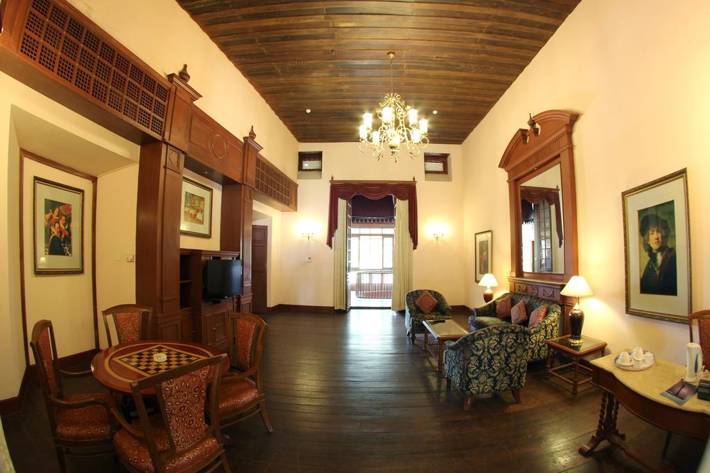 Bolgatty Palace & Island Resort Kochi